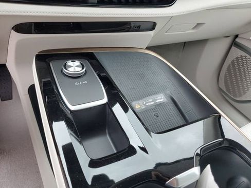New 2026 Buick Enclave Avenir w/ Super Cruise Package AWD/4WD image 24