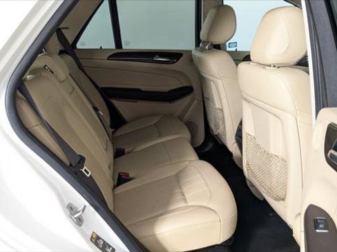 Used 2016 Mercedes-Benz GLE 350 w/ Premium Package image 18