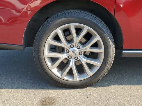 Used 2018 Ford Expedition Max Limited w/ Equipment Group 302A AWD/4WD image 5