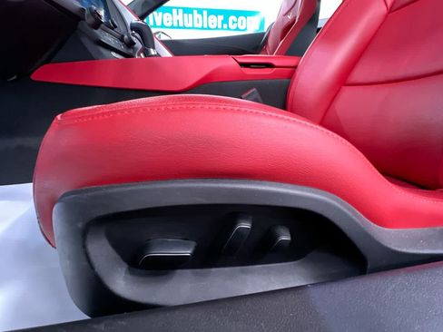 Used 2019 Chevrolet Corvette Stingray Coupe RWD image 13