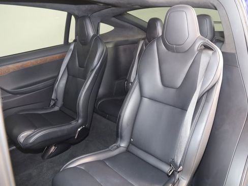 Used 2019 Tesla Model X 75D image 58