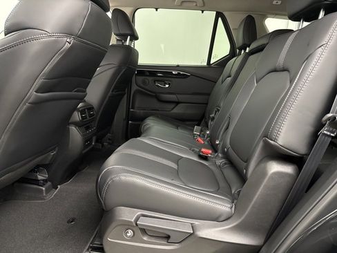 New 2025 Honda Pilot EX-L image 18