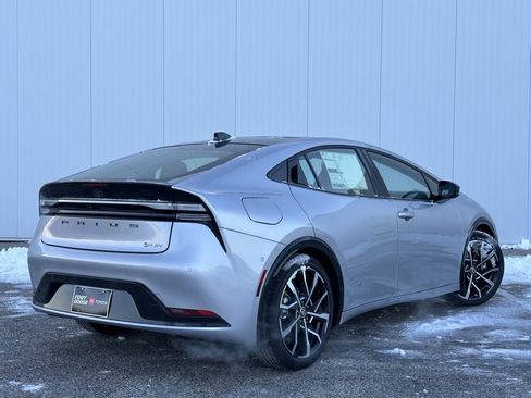 New 2026 Toyota Prius Plug-In Hybrid image 5