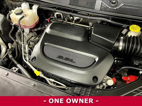 Used 2025 Chrysler Pacifica Select FWD image 30