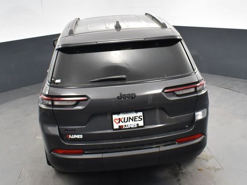 Used 2025 Jeep Grand Cherokee L Altitude image 46