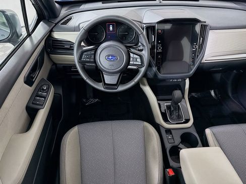Used 2025 Subaru Forester Premium w/ Convenience Package #1 image 4
