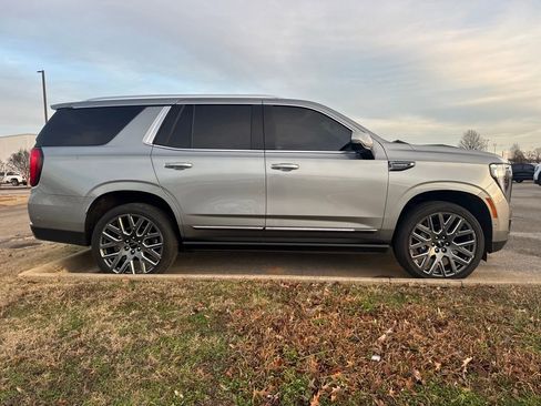 Used 2025 GMC Yukon Denali Ultimate w/ LPO, Floor Liner Package image 4