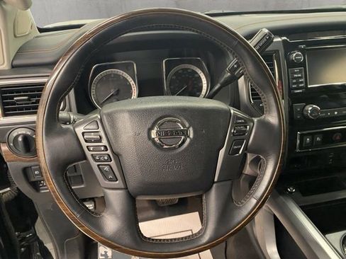 Used 2017 Nissan Titan Platinum Reserve w/ Off-Road Package AWD/4WD image 26