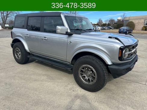 Used 2022 Ford Bronco Outer Banks image 7