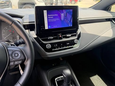 Used 2026 Toyota Corolla SE FWD image 17