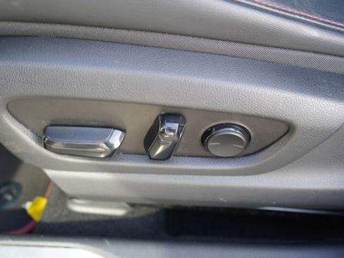 Used 2020 Lexus UX 200 F Sport image 16