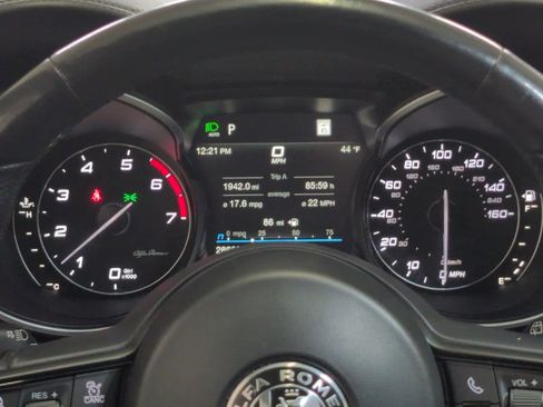 Used 2022 Alfa Romeo Stelvio Ti image 13
