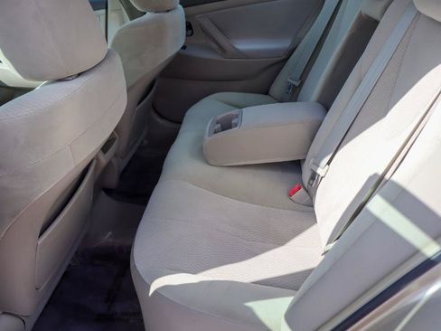 Used 2011 Toyota Camry LE w/ LE Extra-Value Pkg FWD image 10