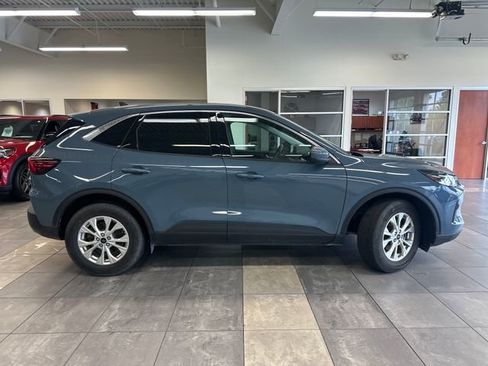 Used 2023 Ford Escape Active w/ Tech Pack #2 AWD/4WD image 8
