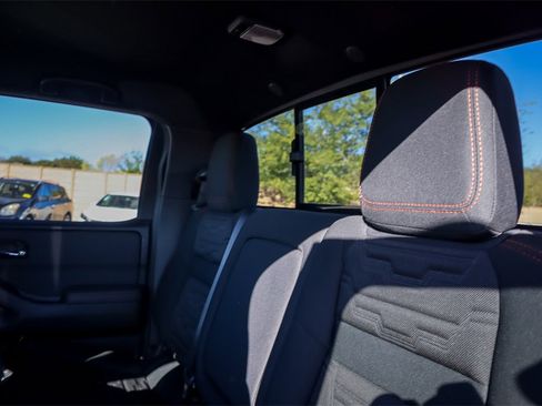 Used 2024 Nissan Frontier PRO-4X w/ Technology Package image 24