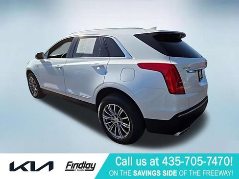 Used 2017 Cadillac XT5 Luxury w/ Driver Awareness Package FWD image 6
