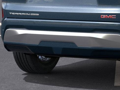 New 2026 GMC Terrain Denali w/ LPO, Floor Liner Package image 14