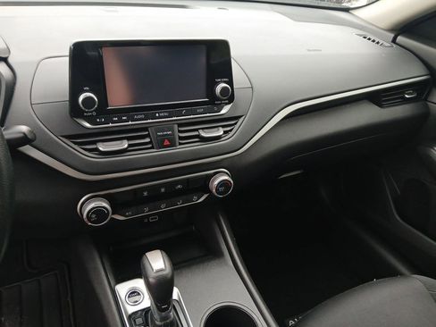 Used 2024 Nissan Altima 2.5 S image 20