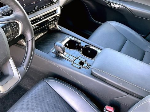 Certified 2024 Lexus RX 350 Premium w/ Accessory Package (Z1) image 17