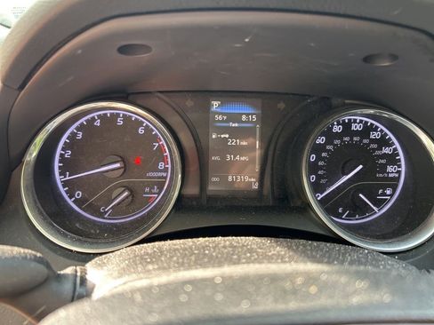 Used 2019 Toyota Camry LE image 7