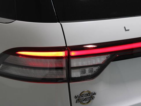 Used 2025 Lincoln Aviator Reserve w/ Illumination Package AWD/4WD image 62