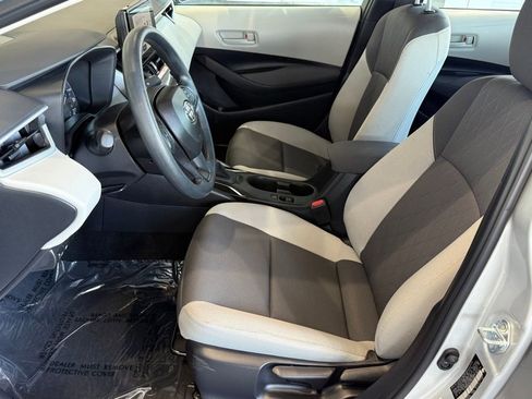 Certified 2025 Toyota Corolla LE image 20