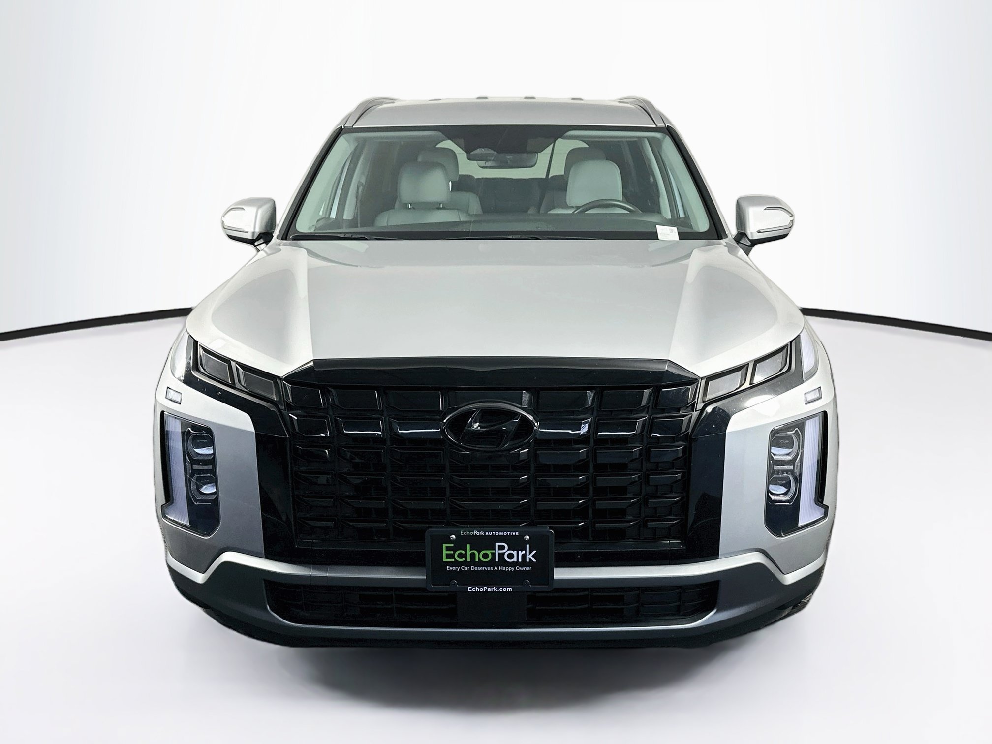 Used 2025 Hyundai Palisade SEL FWD image 2