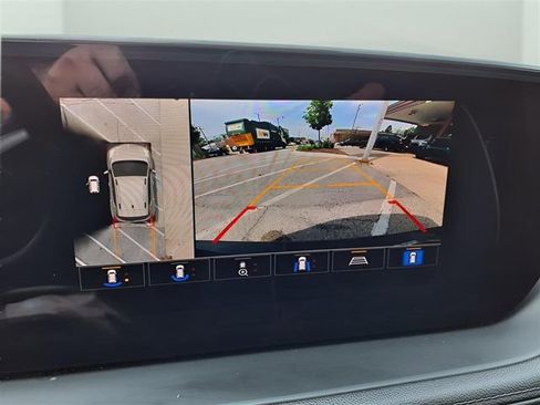 Used 2024 Buick Encore GX Avenir w/ Avenir Technology Package FWD image 10