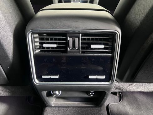 Certified 2023 Porsche Cayenne S AWD/4WD image 25