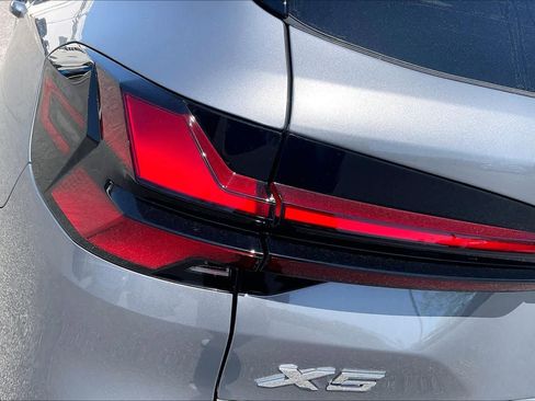 New 2026 BMW X5 xDrive40i image 14