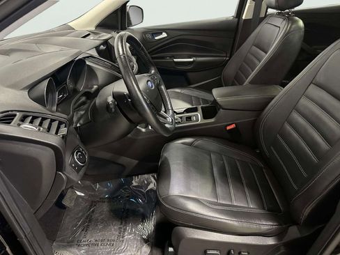 Used 2017 Ford Escape Titanium w/ Equipment Group 301A AWD/4WD image 13