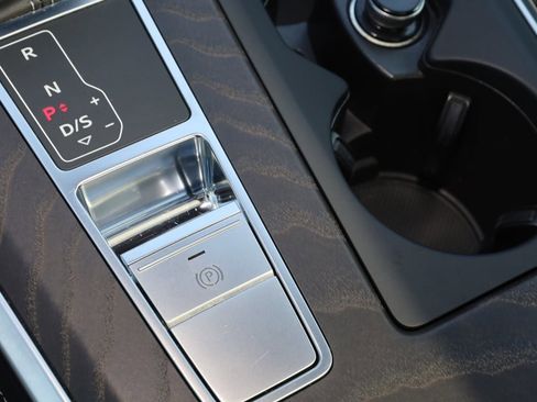 Used 2022 Audi A6 Premium Plus image 36