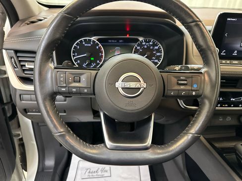 Certified 2023 Nissan Rogue SV w/ SV Premium B Package AWD/4WD image 13