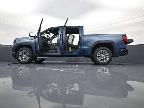 Used 2025 GMC Sierra 1500 Denali AWD/4WD image 34