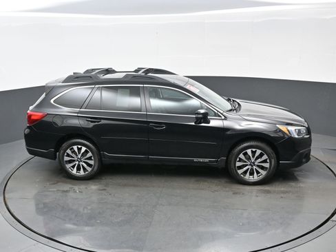 Used 2017 Subaru Outback 2.5i Limited image 39
