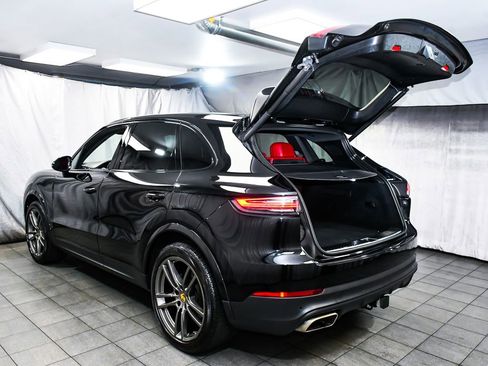 Used 2021 Porsche Cayenne image 57