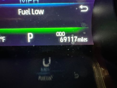 Used 2023 Toyota Camry LE image 22