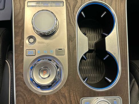 Used 2025 Genesis GV80 2.5T Prestige image 29