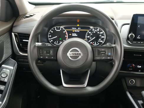 Used 2021 Nissan Rogue SV AWD/4WD image 13