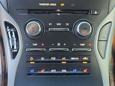 Used 2016 Lincoln MKX Reserve w/ Luxury Package FWD image 24