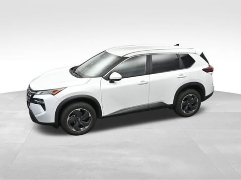 Used 2024 Nissan Rogue SV FWD image 18