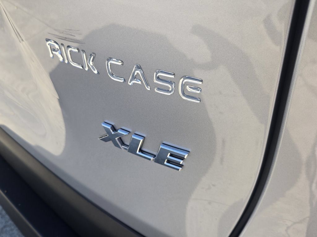 Used 2025 Toyota RAV4 XLE Premium FWD image 13