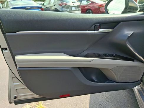 Used 2023 Toyota Camry SE FWD image 13