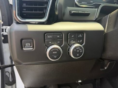Certified 2024 GMC Sierra 3500 Denali w/ Denali Reserve Package AWD/4WD image 20