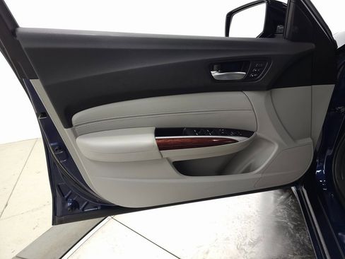 Used 2015 Acura TLX w/ Technology Package image 13