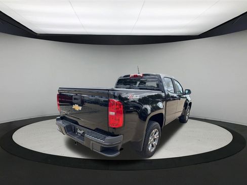 Used 2017 Chevrolet Colorado Z71 AWD/4WD image 7