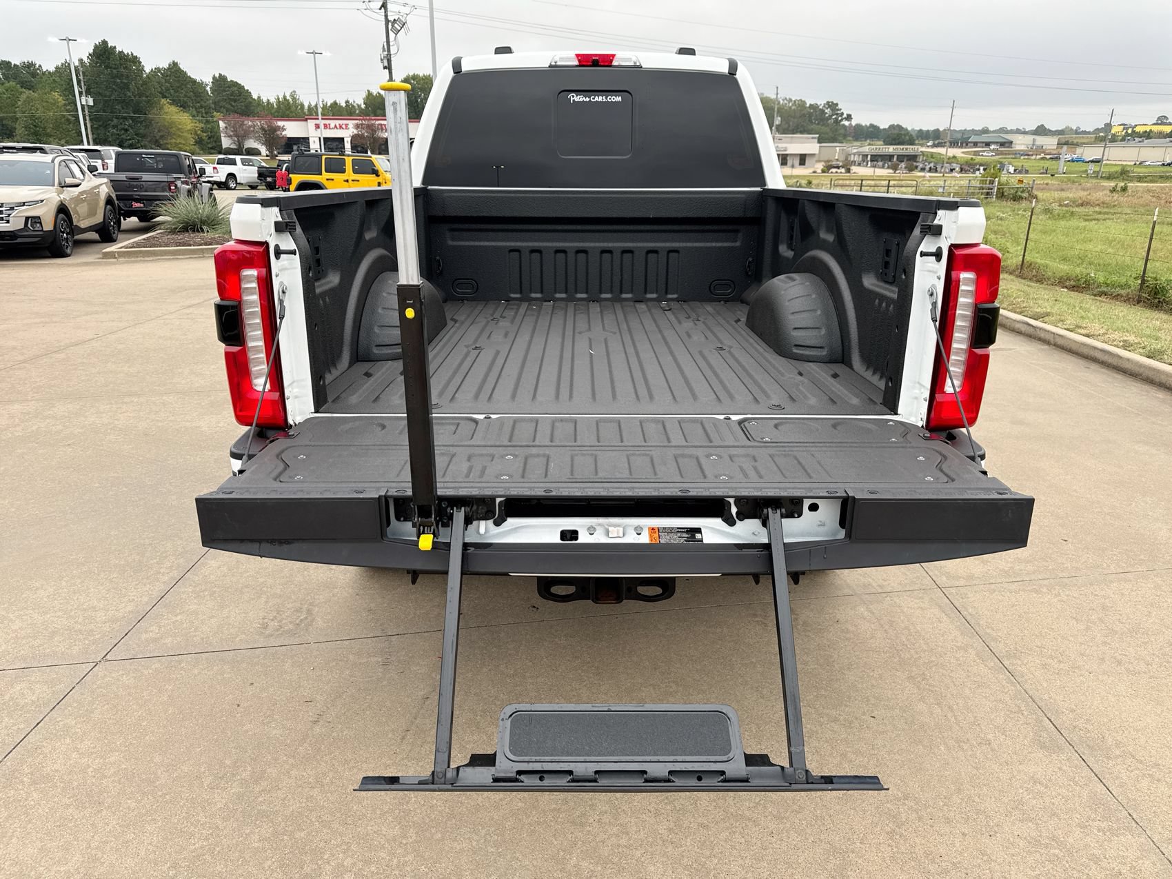 Used 2024 Ford F250 Lariat w/ Lariat Ultimate Package AWD/4WD image 24