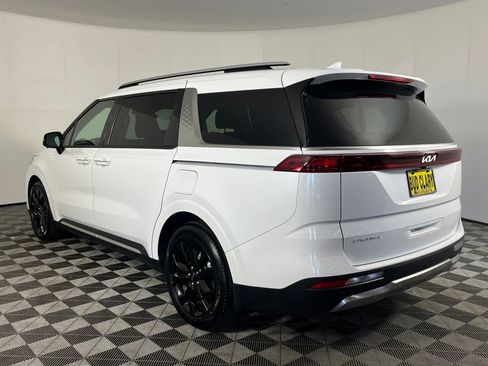 Used 2024 Kia Carnival SX image 8