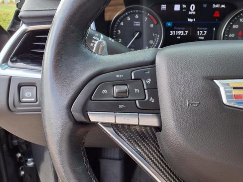 Used 2021 Cadillac XT6 Sport image 18