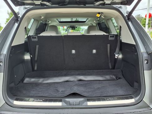 Used 2025 Toyota Grand Highlander FWD image 12